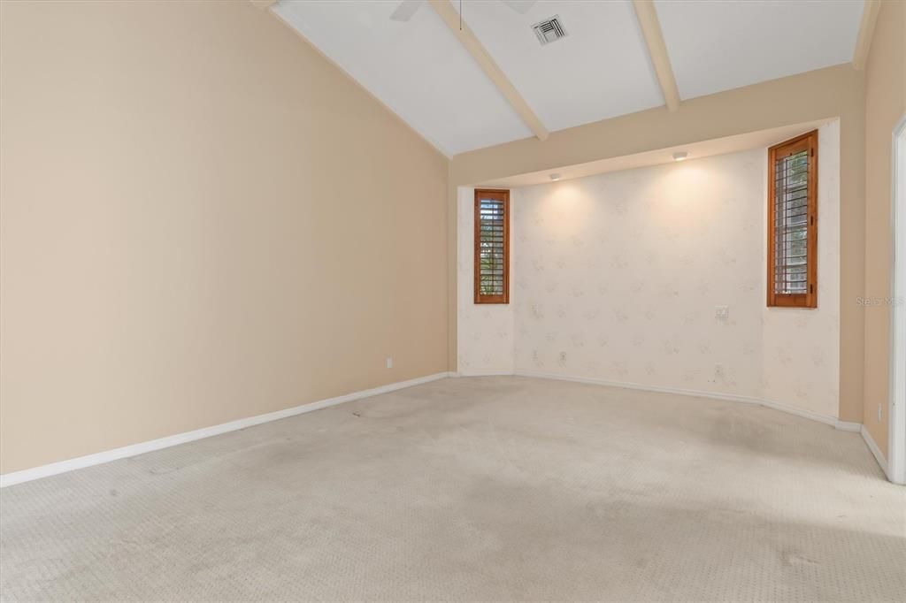 En Venta: $599,900 (3 camas, 2 baños, 2674 Pies cuadrados)