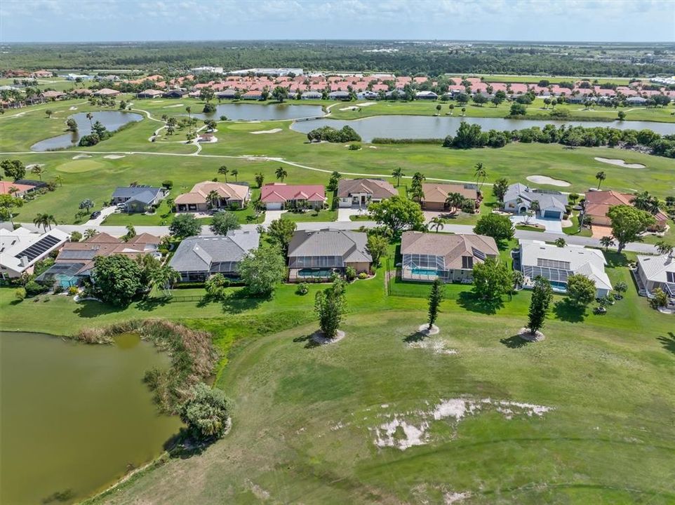En Venta: $599,900 (3 camas, 2 baños, 2674 Pies cuadrados)