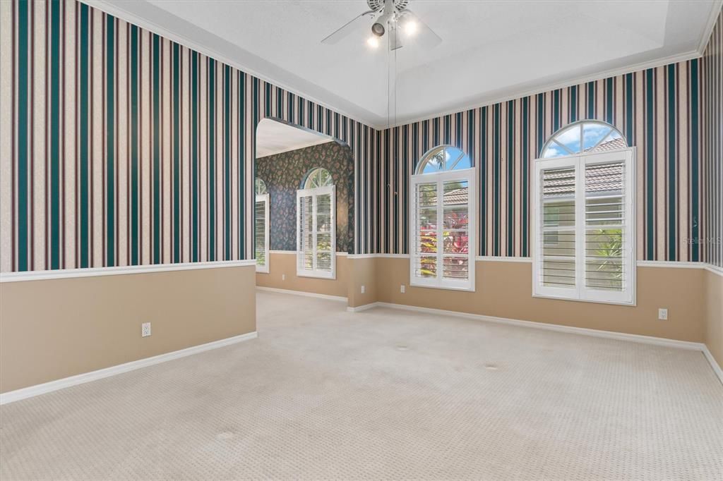 En Venta: $599,900 (3 camas, 2 baños, 2674 Pies cuadrados)
