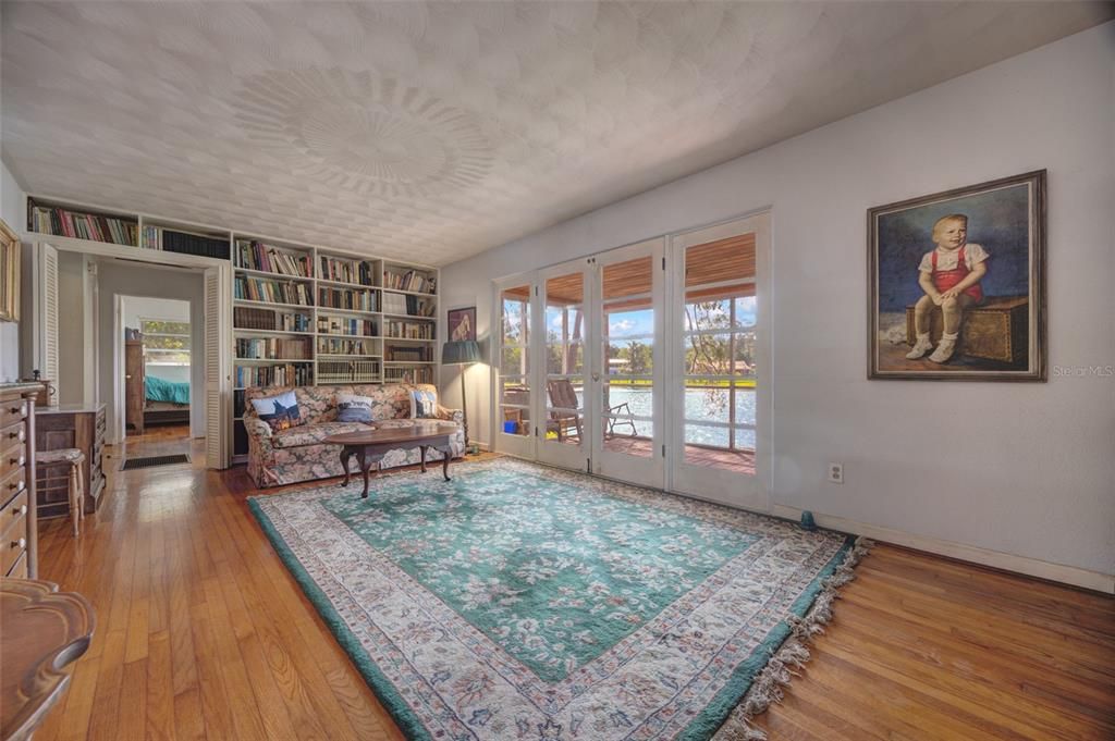 En Venta: $398,500 (5 camas, 3 baños, 2752 Pies cuadrados)