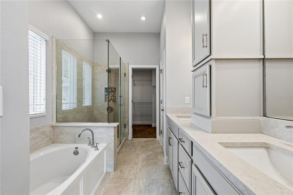 For Sale: $659,000 (3 beds, 3 baths, 1880 Square Feet)