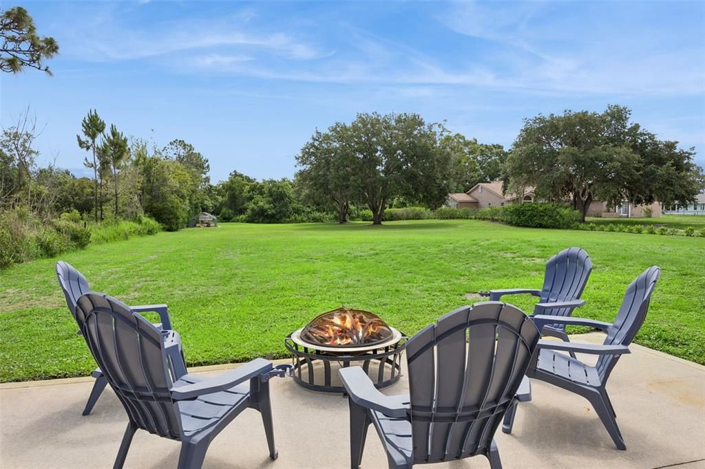 For Sale: $1,295,000 (4 beds, 5 baths, 4186 Square Feet)