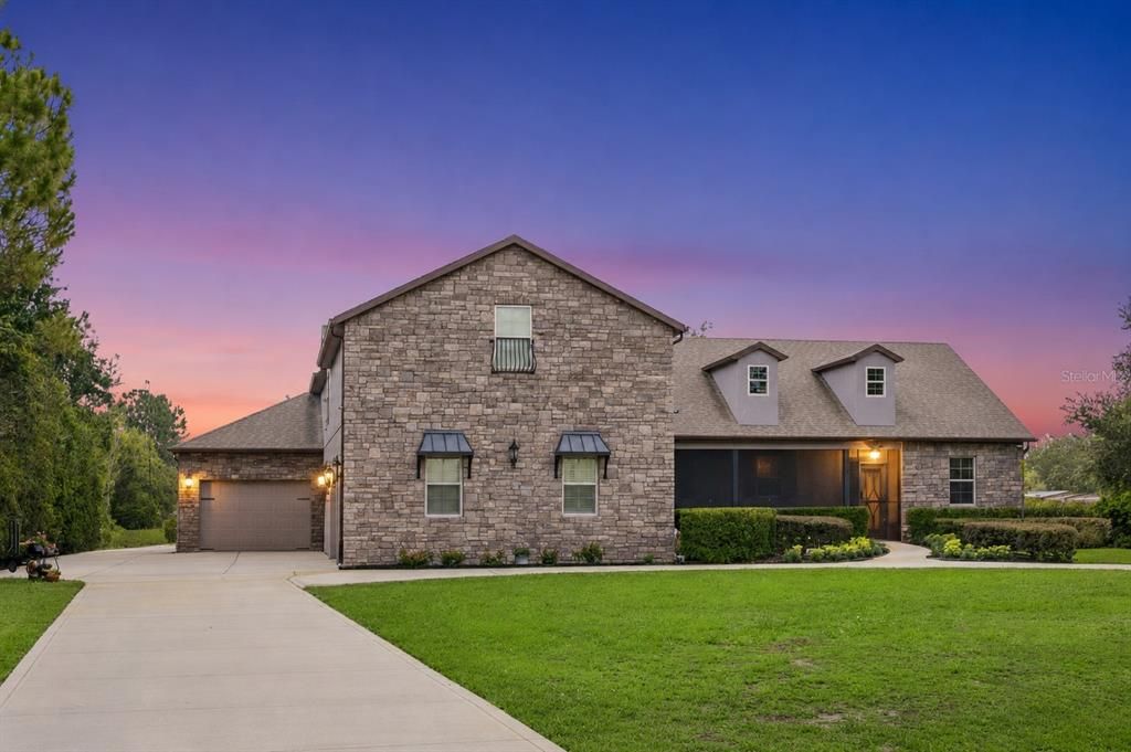 For Sale: $1,295,000 (4 beds, 5 baths, 4186 Square Feet)