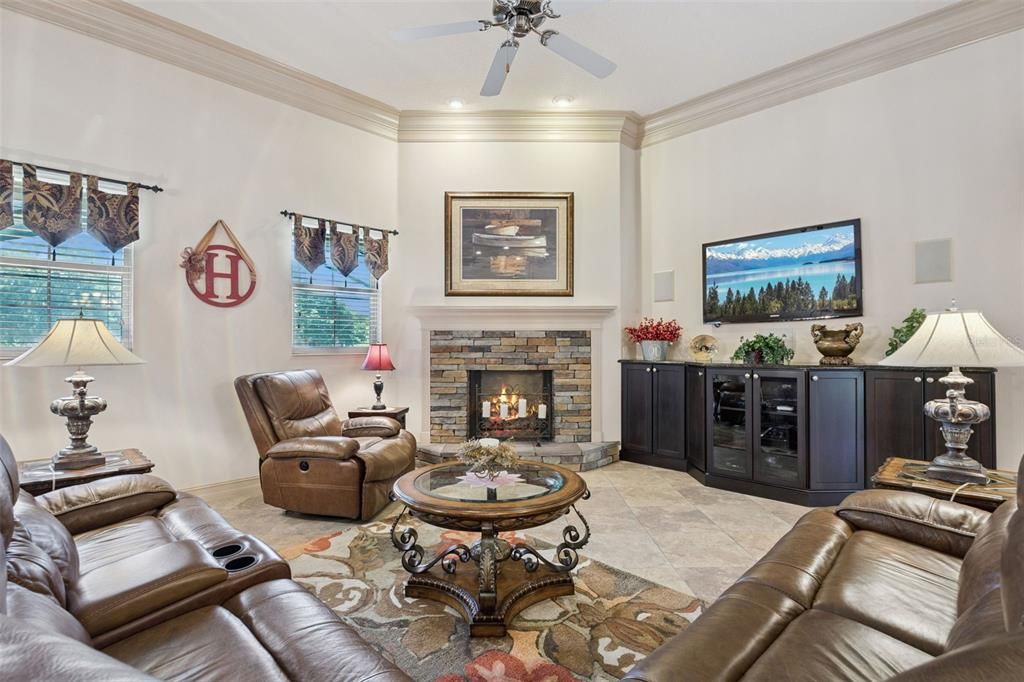 For Sale: $1,295,000 (4 beds, 5 baths, 4186 Square Feet)