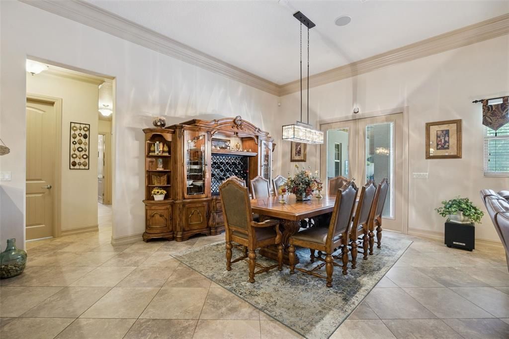 For Sale: $1,295,000 (4 beds, 5 baths, 4186 Square Feet)