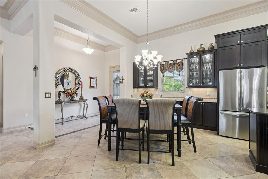 For Sale: $1,295,000 (4 beds, 5 baths, 4186 Square Feet)