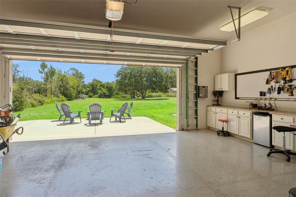 For Sale: $1,295,000 (4 beds, 5 baths, 4186 Square Feet)