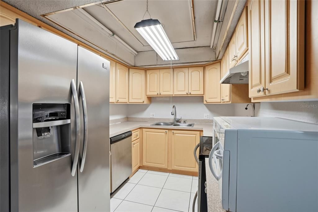 Active With Contract: $140,000 (3 beds, 2 baths, 1176 Square Feet)