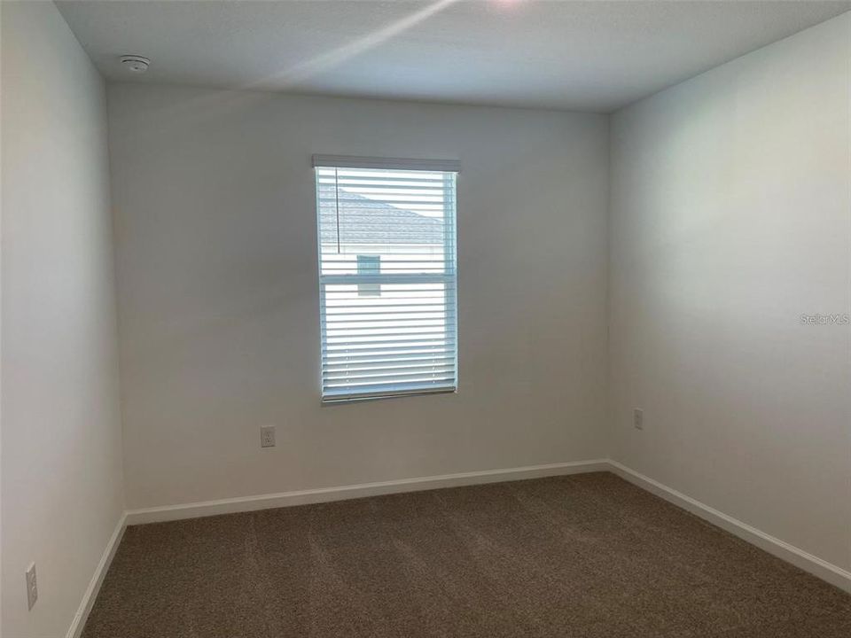 For Rent: $2,350 (3 beds, 2 baths, 1627 Square Feet)