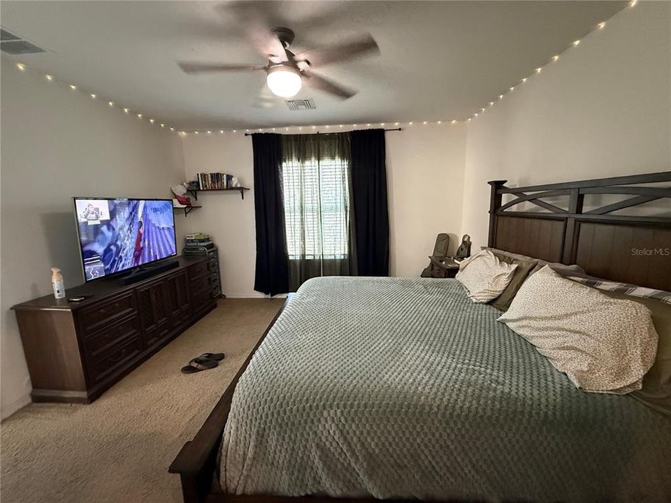 For Sale: $445,000 (3 beds, 2 baths, 1494 Square Feet)
