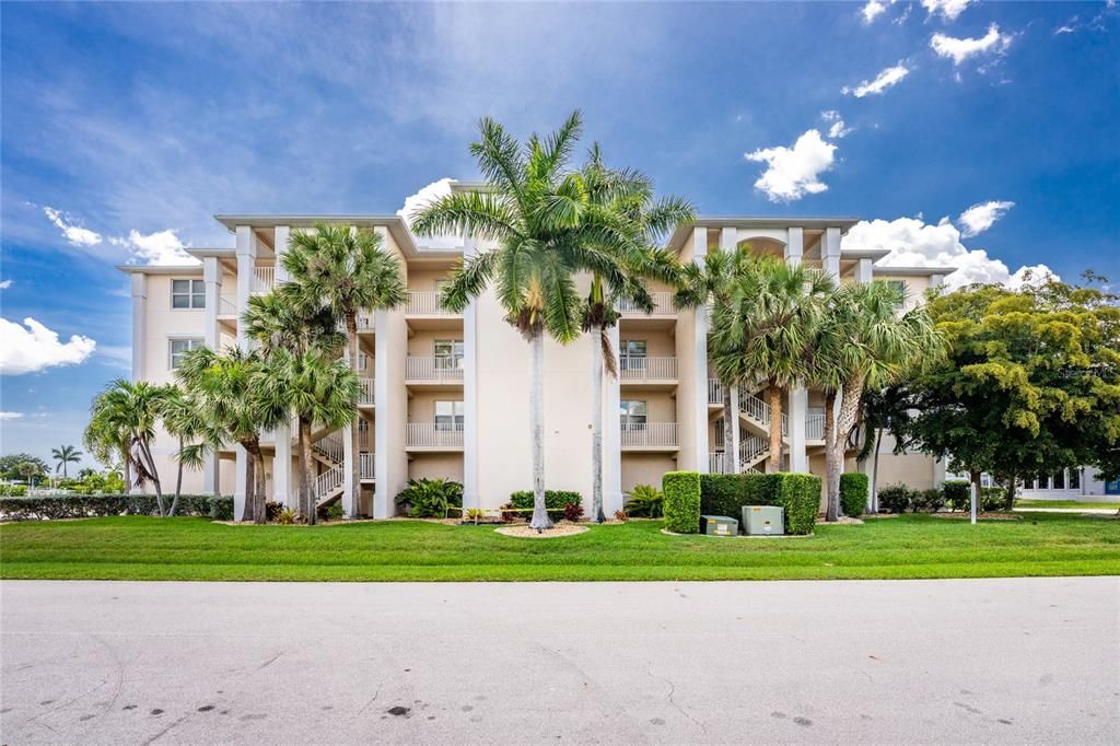 For Sale: $429,000 (3 beds, 2 baths, 2021 Square Feet)