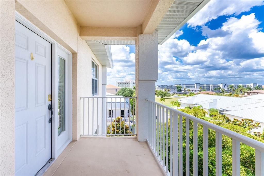 For Sale: $429,000 (3 beds, 2 baths, 2021 Square Feet)