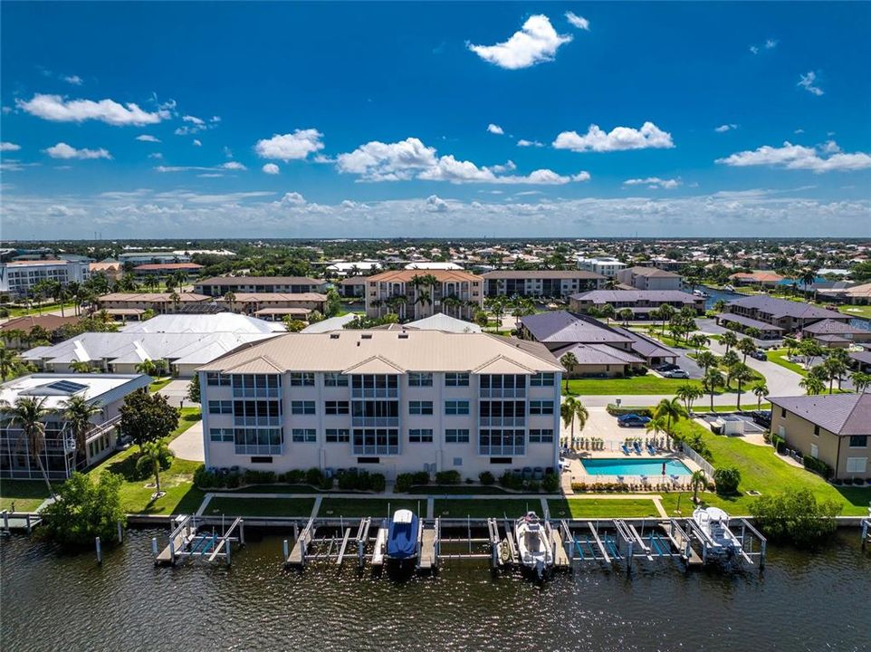 For Sale: $429,000 (3 beds, 2 baths, 2021 Square Feet)