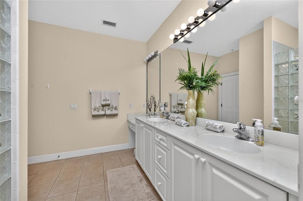For Sale: $429,000 (3 beds, 2 baths, 2021 Square Feet)