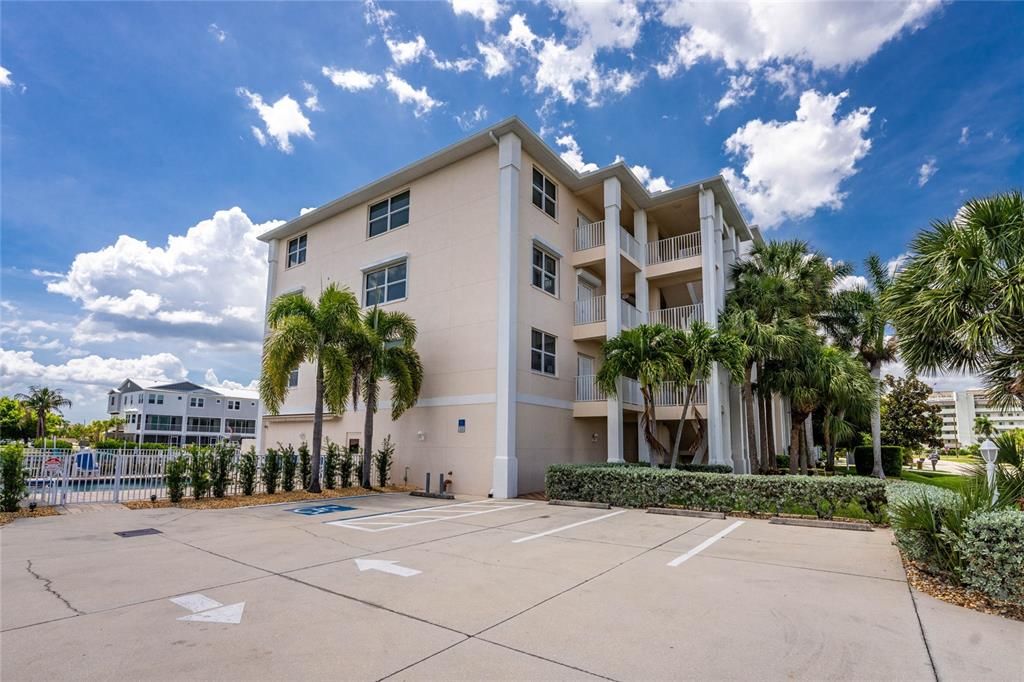 For Sale: $429,000 (3 beds, 2 baths, 2021 Square Feet)