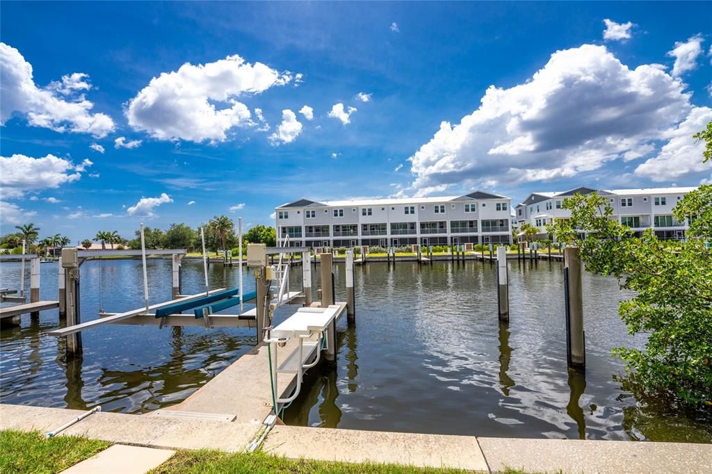 For Sale: $429,000 (3 beds, 2 baths, 2021 Square Feet)
