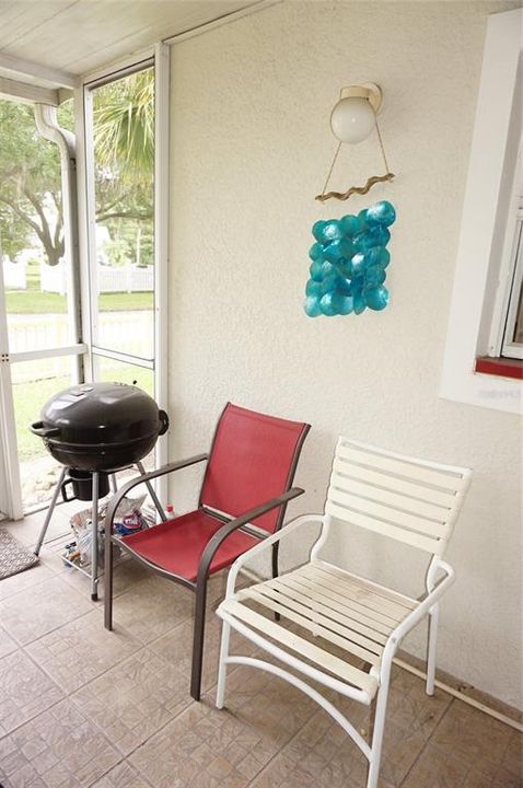 Active With Contract: $179,500 (1 beds, 1 baths, 835 Square Feet)