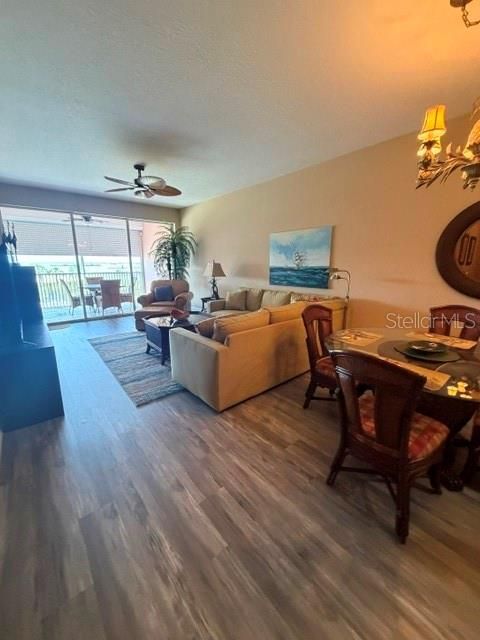 For Sale: $499,000 (2 beds, 2 baths, 1456 Square Feet)