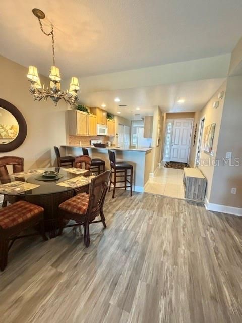 For Sale: $499,000 (2 beds, 2 baths, 1456 Square Feet)