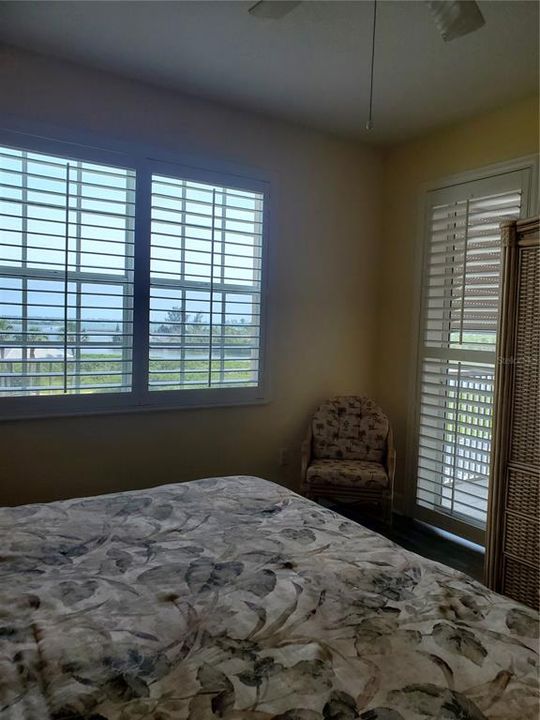 For Sale: $499,000 (2 beds, 2 baths, 1456 Square Feet)