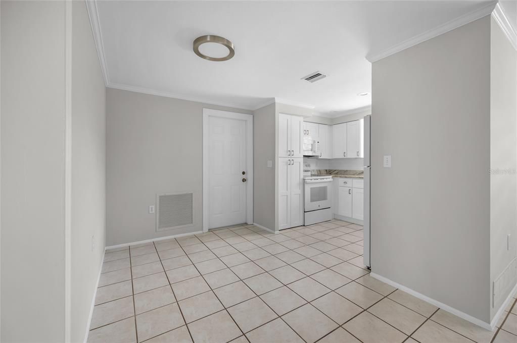 For Sale: $368,900 (2 beds, 2 baths, 1406 Square Feet)