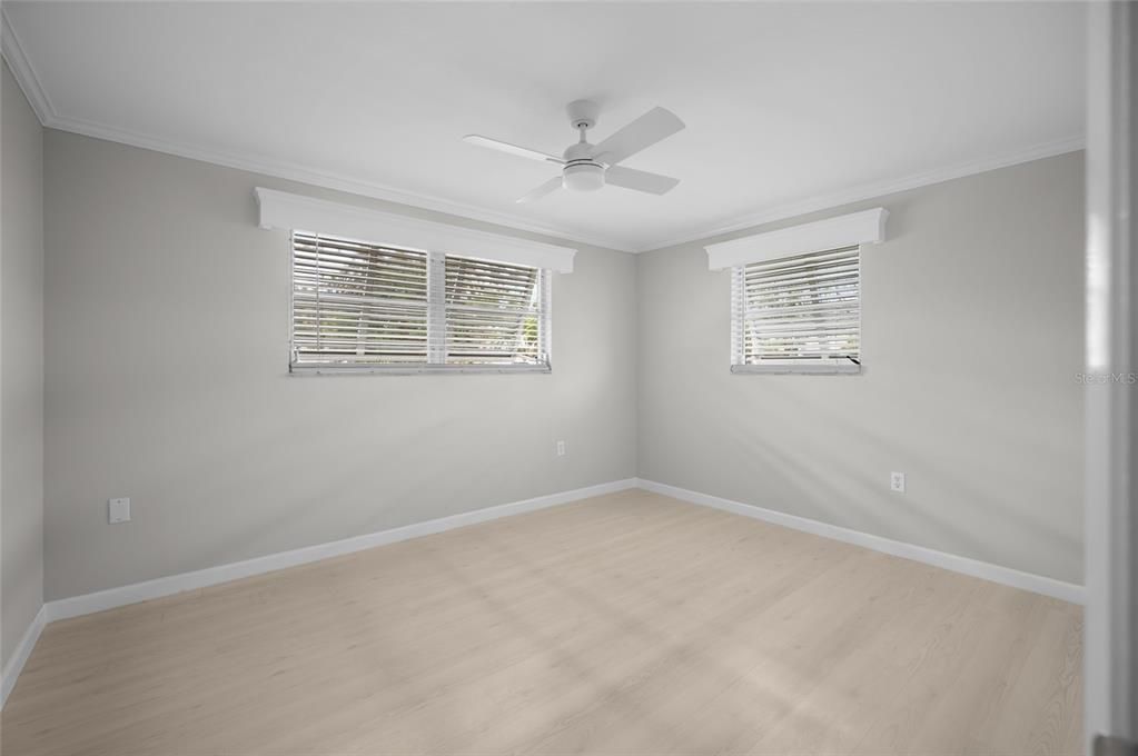 For Sale: $368,900 (2 beds, 2 baths, 1406 Square Feet)