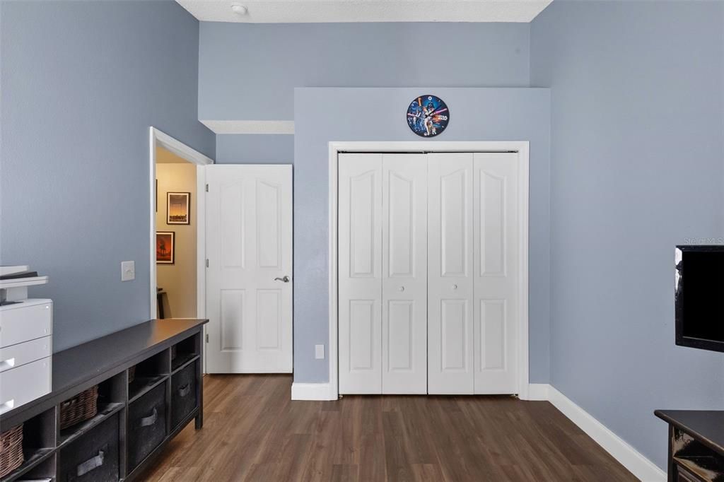 For Sale: $468,000 (3 beds, 2 baths, 1549 Square Feet)