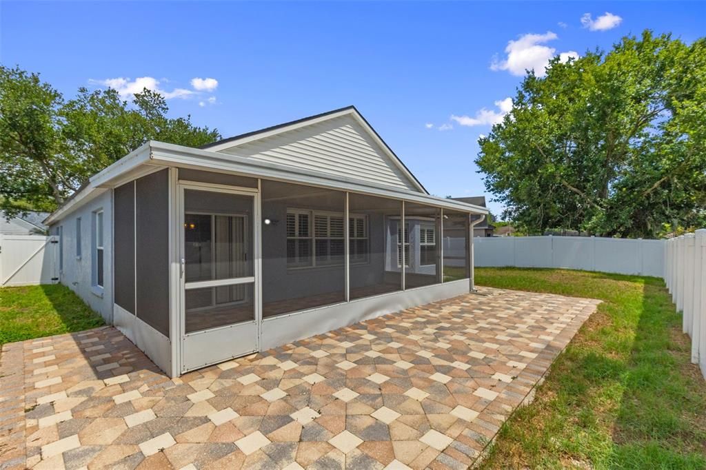 For Sale: $468,000 (3 beds, 2 baths, 1549 Square Feet)