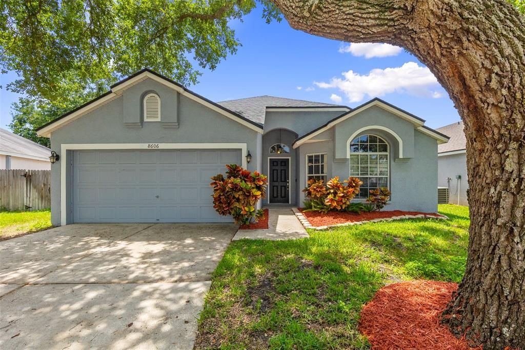 For Sale: $468,000 (3 beds, 2 baths, 1549 Square Feet)