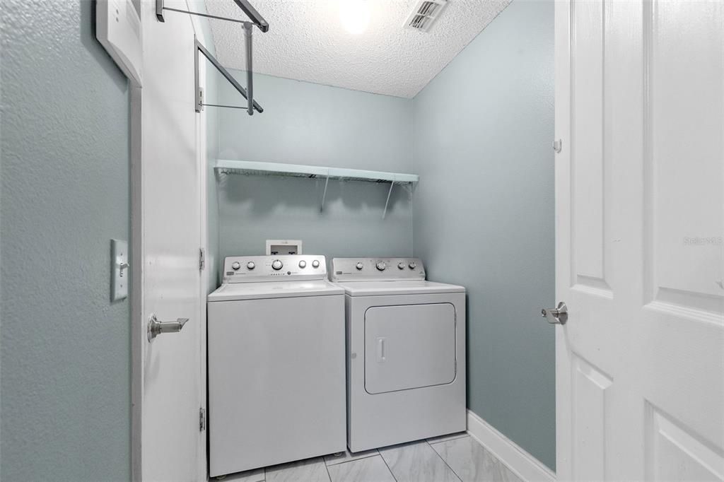 For Sale: $468,000 (3 beds, 2 baths, 1549 Square Feet)