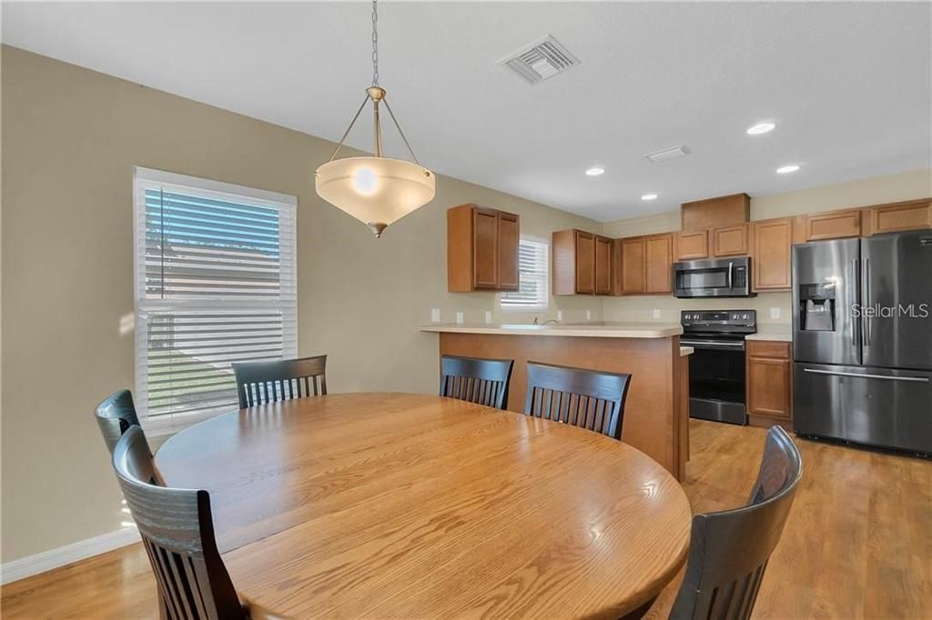 For Sale: $259,990 (3 beds, 2 baths, 1144 Square Feet)