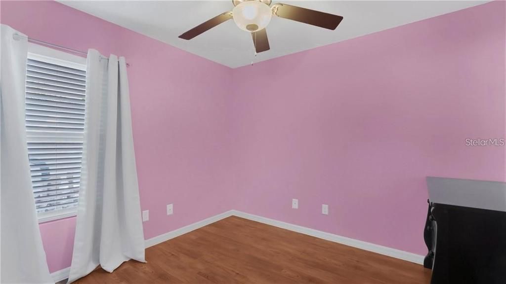 For Sale: $259,990 (3 beds, 2 baths, 1144 Square Feet)