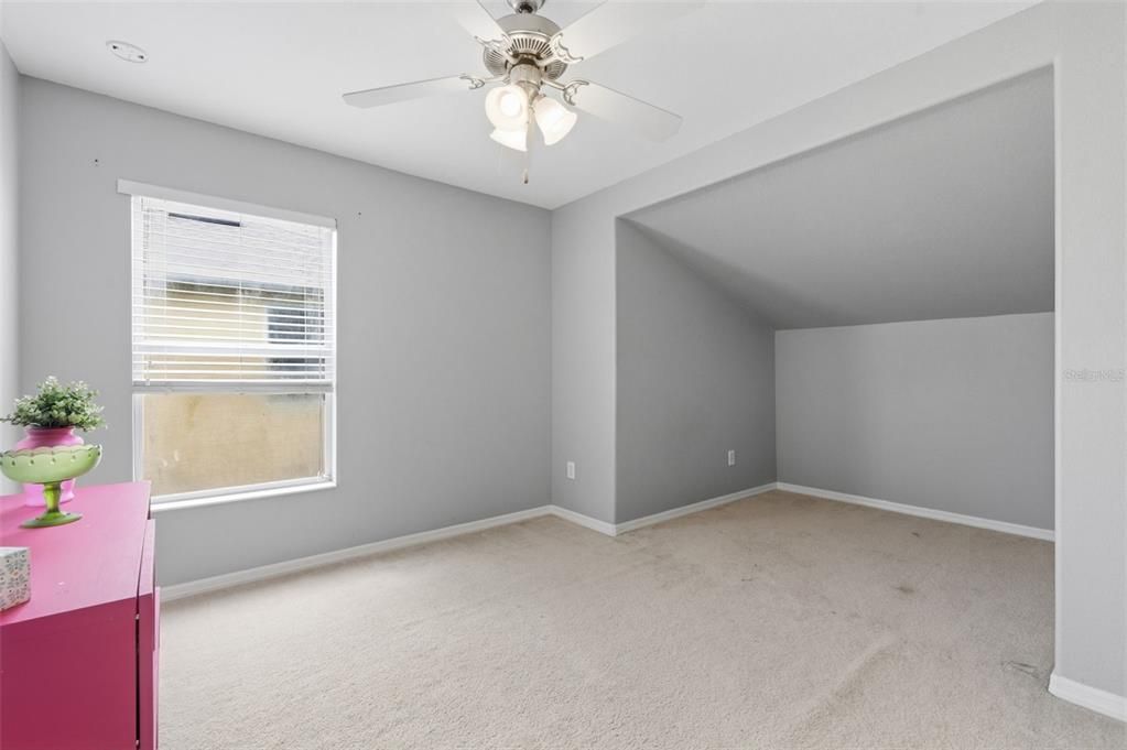 For Sale: $379,900 (4 beds, 2 baths, 1863 Square Feet)