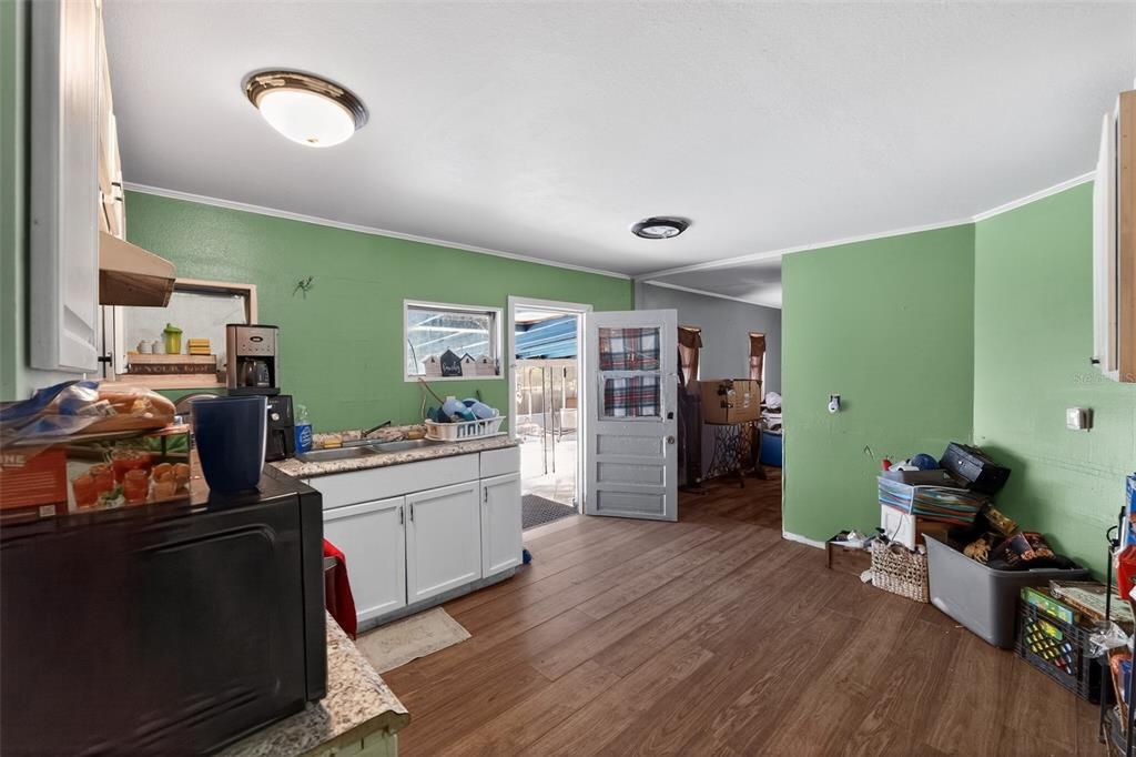 For Sale: $174,900 (3 beds, 2 baths, 1248 Square Feet)