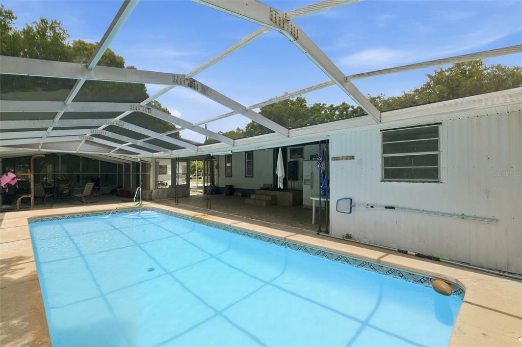 For Sale: $174,900 (3 beds, 2 baths, 1248 Square Feet)