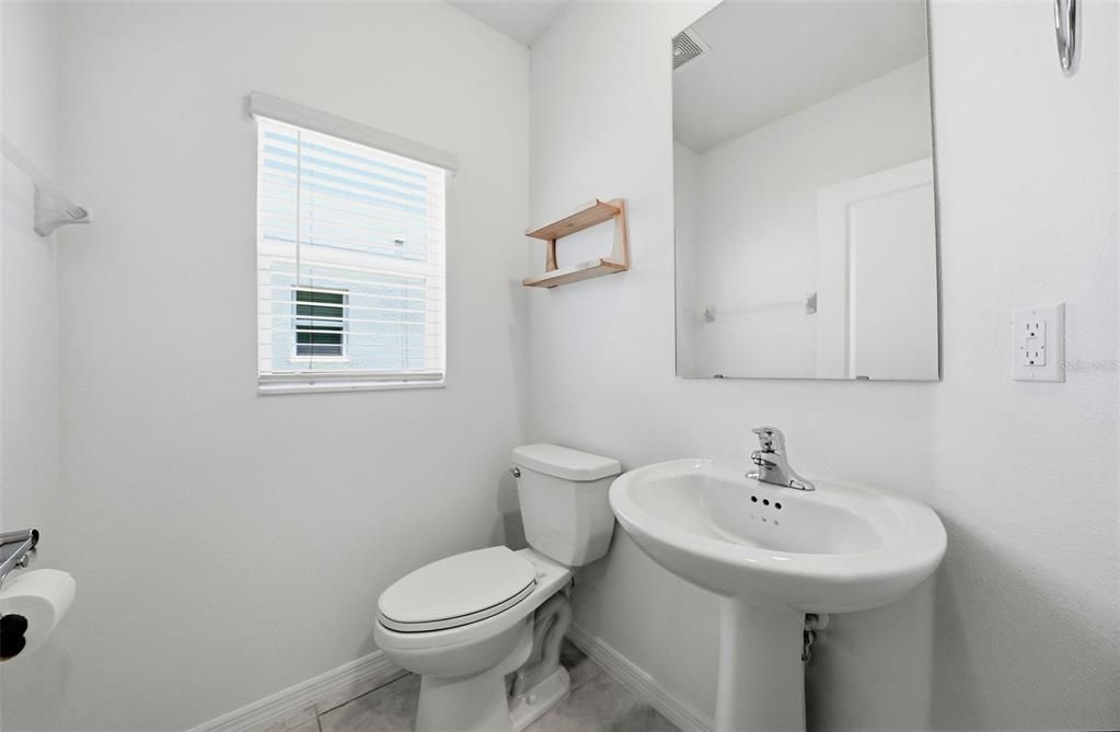 For Sale: $347,000 (4 beds, 2 baths, 1764 Square Feet)