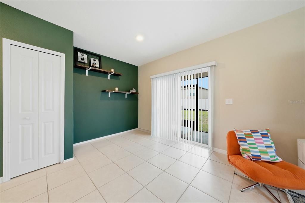 For Sale: $347,000 (4 beds, 2 baths, 1764 Square Feet)