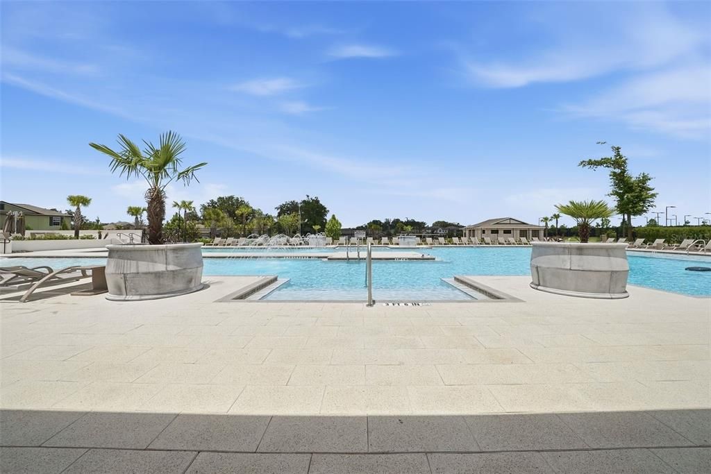For Sale: $347,000 (4 beds, 2 baths, 1764 Square Feet)