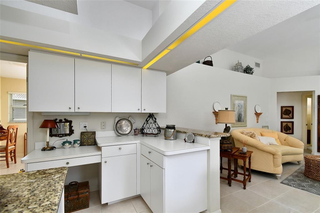 For Sale: $475,000 (3 beds, 2 baths, 2080 Square Feet)
