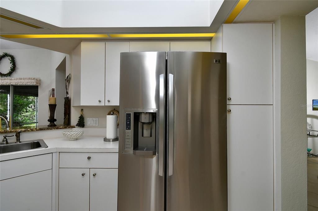 For Sale: $475,000 (3 beds, 2 baths, 2080 Square Feet)