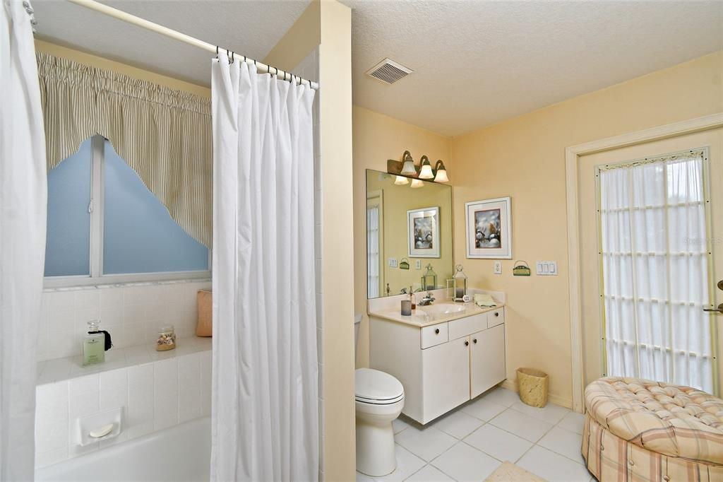 For Sale: $475,000 (3 beds, 2 baths, 2080 Square Feet)