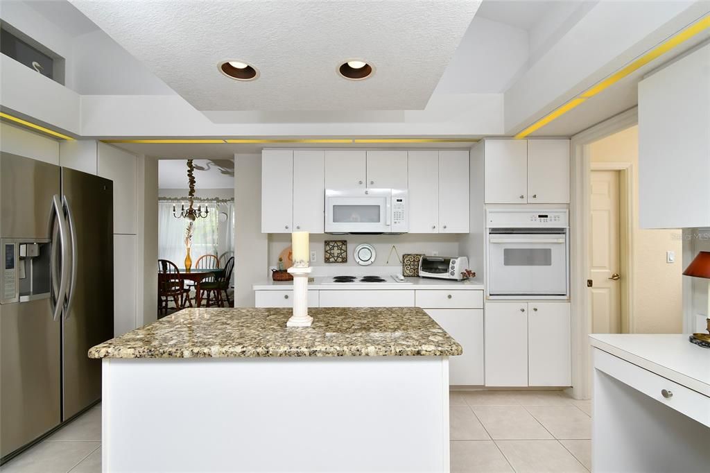 For Sale: $475,000 (3 beds, 2 baths, 2080 Square Feet)