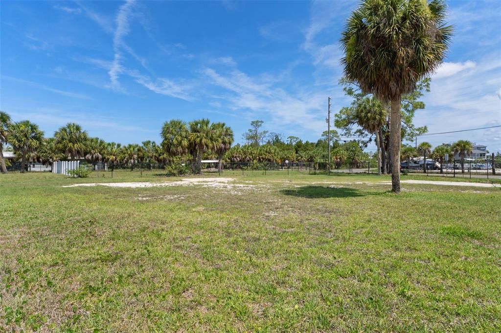 For Sale: $3,625,000 (0 beds, 0 baths, 6500 Square Feet)