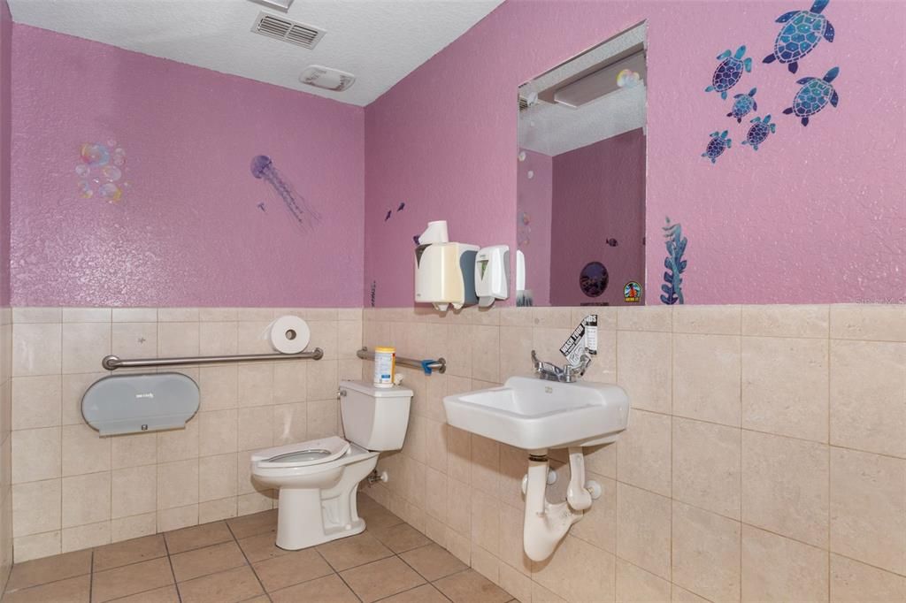 For Sale: $3,625,000 (0 beds, 0 baths, 6500 Square Feet)