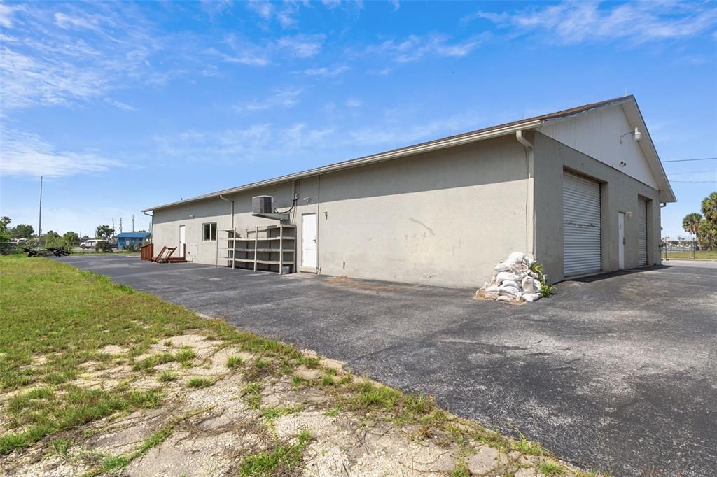 For Sale: $3,625,000 (0 beds, 0 baths, 6500 Square Feet)