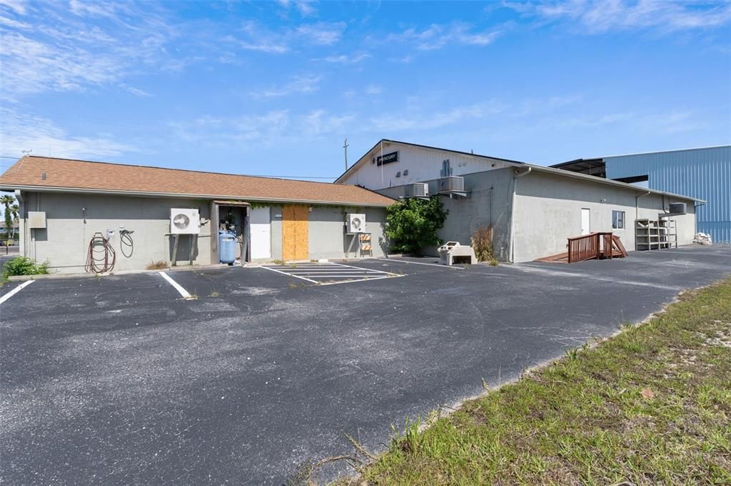 For Sale: $3,625,000 (0 beds, 0 baths, 6500 Square Feet)