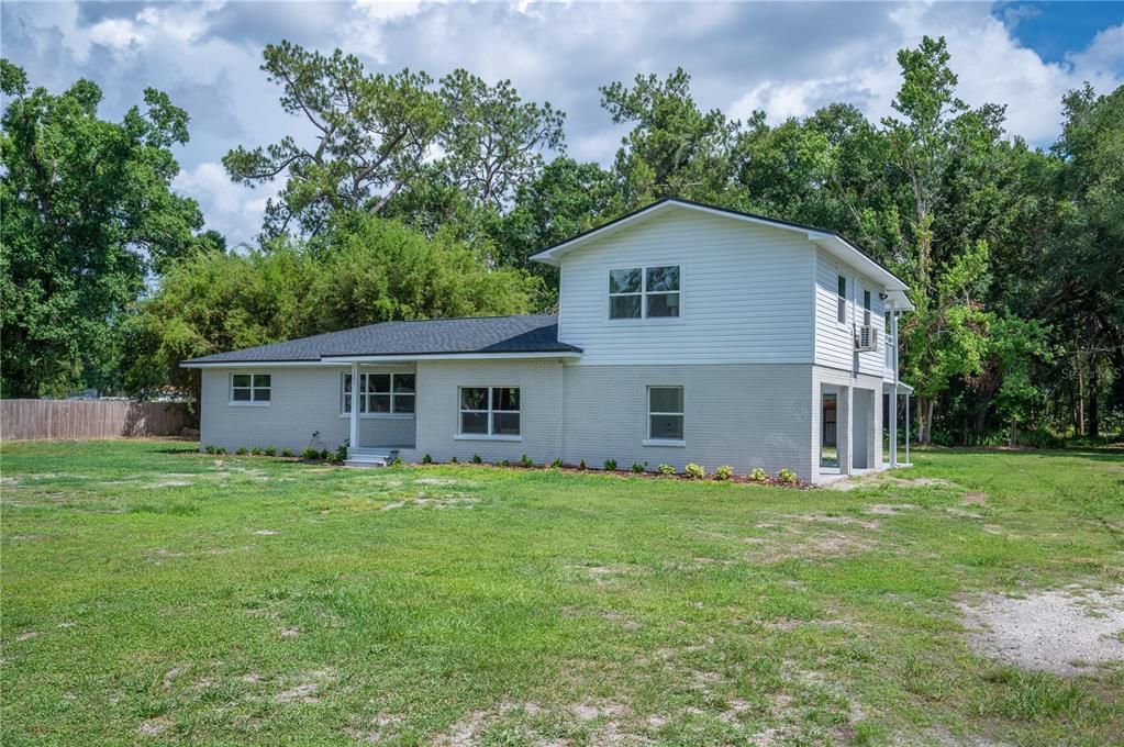 На продажу: $449,950 (3 спален, 2 ванн, 1984 Квадратных фут)