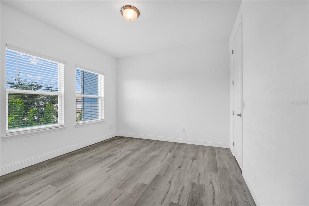 For Sale: $549,000 (3 beds, 2 baths, 1789 Square Feet)