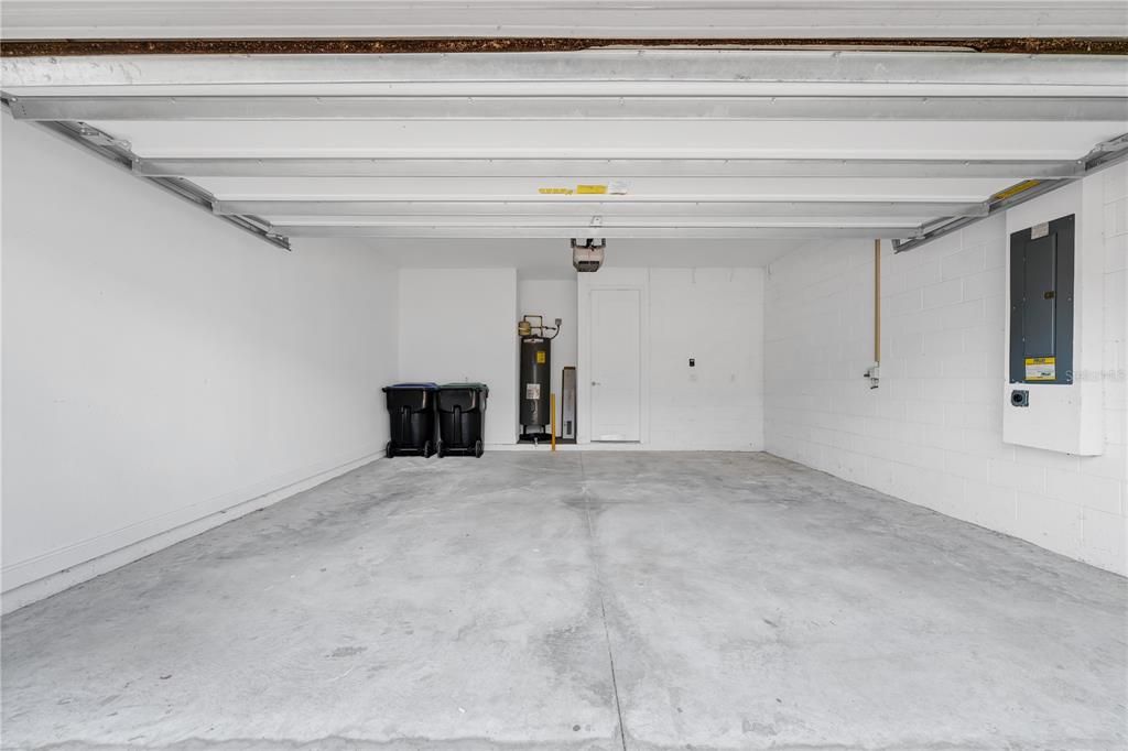 For Sale: $549,000 (3 beds, 2 baths, 1789 Square Feet)