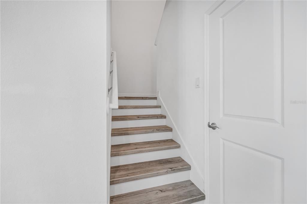 For Sale: $549,000 (3 beds, 2 baths, 1789 Square Feet)